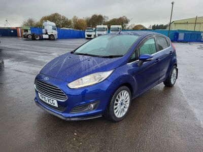 2015 Ford Fiesta Car - 2