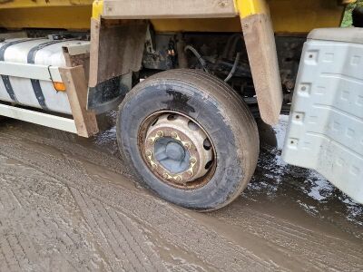 2016 Volvo FMX 410 8x4 Steel Body Tipper - 16