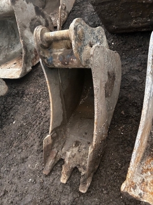 1ft Digging Bucket - 2