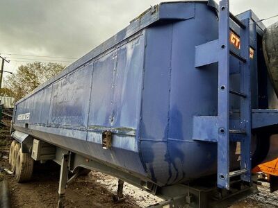 2002 General Triaxle Alloy Body Insulated Aggregate Tipping Trailer - 10