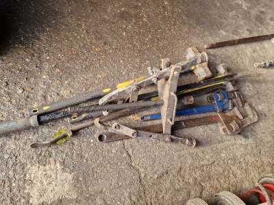 Stilsons, Sledge Hammers, Pry Bar & Puller - 3