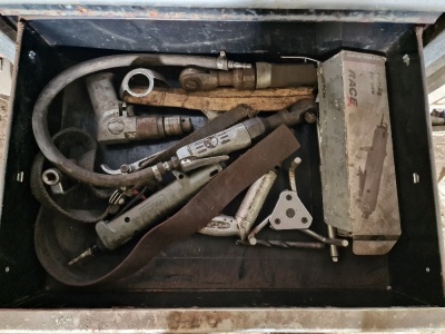 Halfords Toolbox & Contents - 12