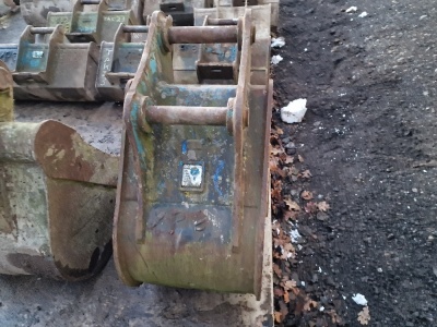 Hill 18" Digging Bucket - 65mm Pins - 5