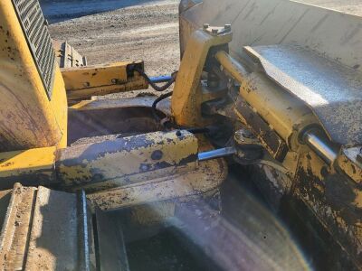 Caterpillar D5N LGP Pat Blade Dozer - 5