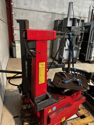 Promaxx 8240 Tyre Machine - 2