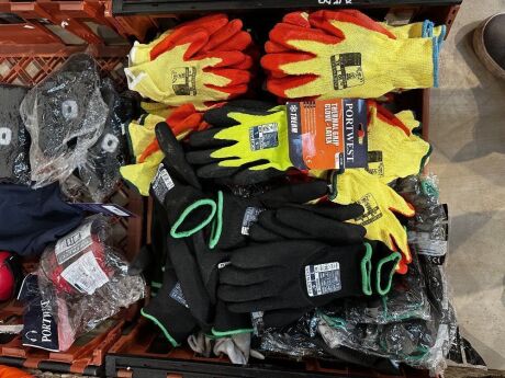 Quantity of Work Gloves, Hats, Ear Defenders