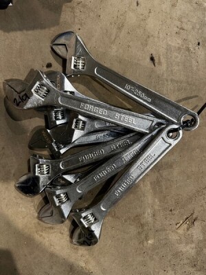 10x Adjustable Spanners