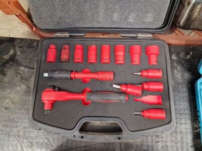 Qty Tools & Parts - 4