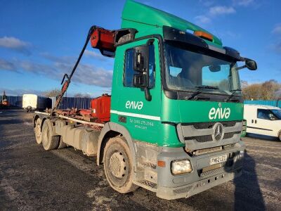 2012 Mercedes 6x2 Hook Loader