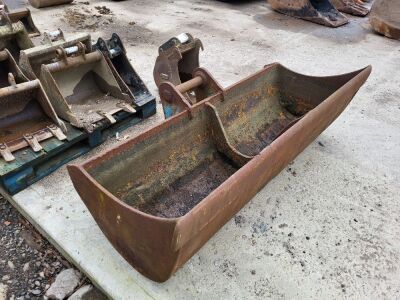 6ft Ditching Bucket - 65mm Pins