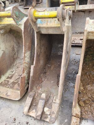 Strickland 450mm Digging Bucket - 65mm Pins