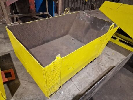 Skid Mounted Steel Bin