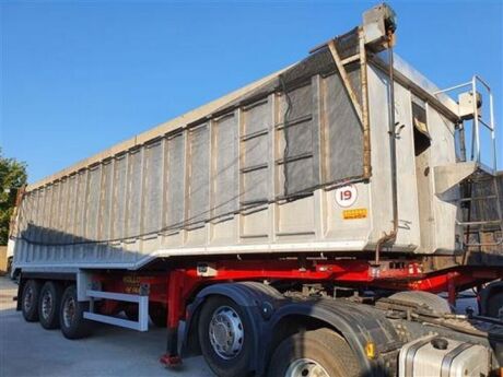 2013 Wilcox Alloy Body Steel Floor Triaxle 65yrd3 Tipping Trailer