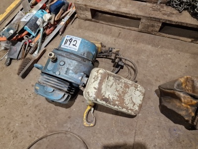 Demac 500kg Electric Hoist