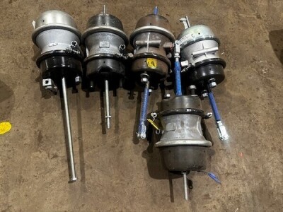 5x Brake Chambers