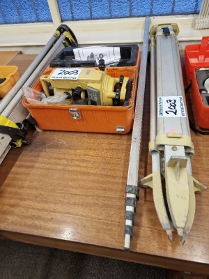 Topcon DT-106 Electronic Thedolite, Tripod & Measure - 3