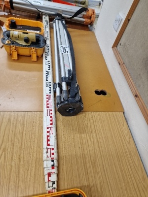 Datum AL24 Automatic Level, Tripod & Measure - 3
