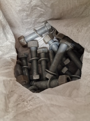 Qty M24 x 100 & 110 8.8 Nuts Bolts & Washers - 9