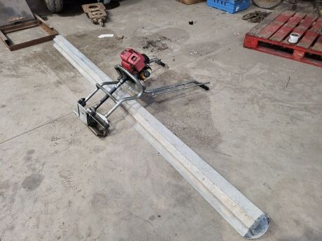 Petrol Concrete Beam Screed 