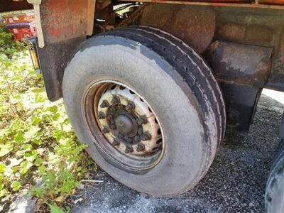 1999 United 60yrd³ Alloy Body Tipping Trailer  - 10