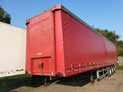 2004 SDC Triaxle 13.7m Curtainside Trailer