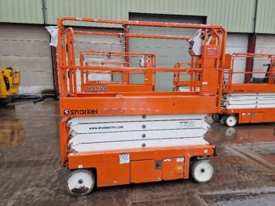 2017 Snorkel S3226E Scissor Lift