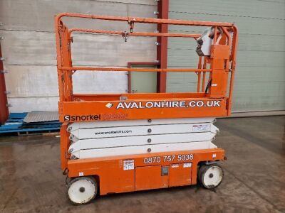 2017 Snorkel S3226E Scissor Lift