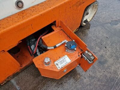 2016 Snorkel S4726 Scissor Lift - 8