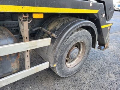 2017 Mercedes 1824 4x2 Skip Loader - 13