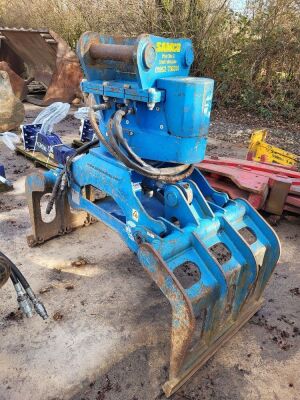 2012 McQuaid HL813 Hydraulic Rotating Selector Grab Attachment