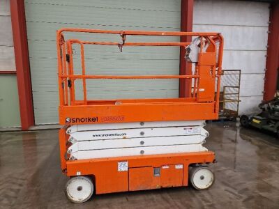 2016 Snorkel S3226E Scissor Lift