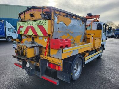 2018 Isuzu Urban N75 15 4x2 Hotbox - 4