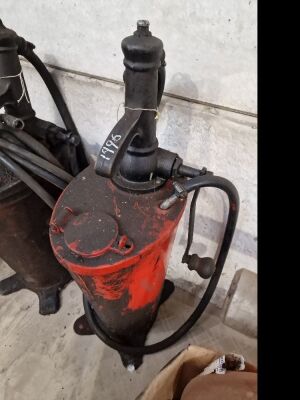 2x Hydraulic Fluid Dispensers - 3