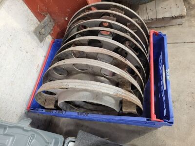 Quantity of Lorry Wheel Trims