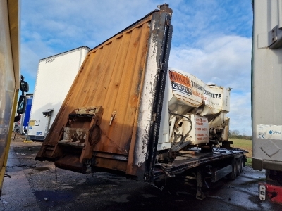 2014 Krone Triaxle Flat Trailer 