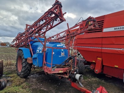 1996 Gemsprayers Steer-Trak-24M Drawbar Sprayer