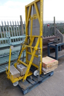 Hydraulic Platform Lift