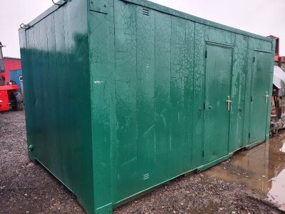 16 x 9 Toilet Block