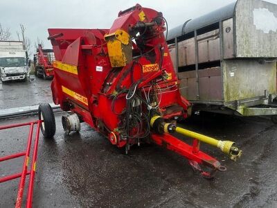 Teagle Tomahawk 8080 Bale Shredder