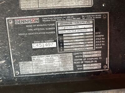 2017 Dennison Triaxle Curtainside Trailer - 12