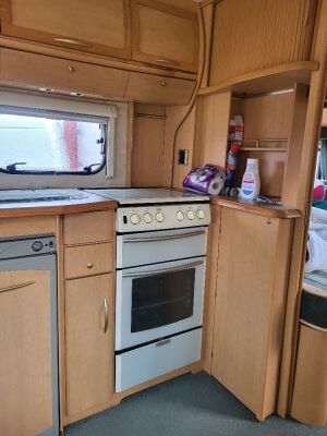 Abbey Spectrum 540 4 Birth Twin Axle Caravan - 6