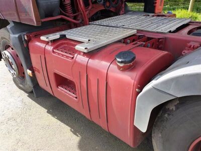 2010 Volvo FH460 6x2 Midlift Tractor Unit - 8