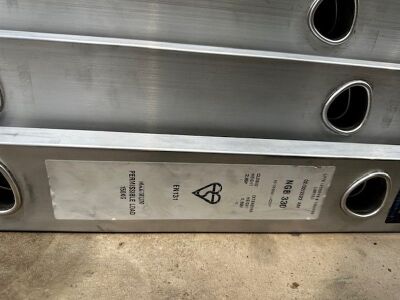 New & Unused Lyte 10 Tread Triple Extension Ladders and Stabiliser Bar 6.85 Max  - 3