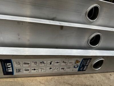 New & Unused Lyte 10 Tread Triple Extension Ladders and Stabiliser Bar 6.85 Max  - 4