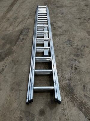 New & Unused Lyte 12 Tread Triple Extension Ladders and Stabiliser Bar 8.46 Max 