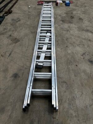 New & Unused Lyte 14 Tread Triple Extension Ladders and Stabiliser Bar 9.6 Max 