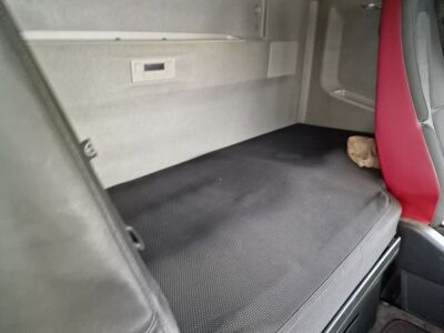 2019 Volvo FH 6x2 Midlift Tractor Unit - 11
