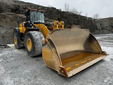 2021 CAT 982M Loading Shovel