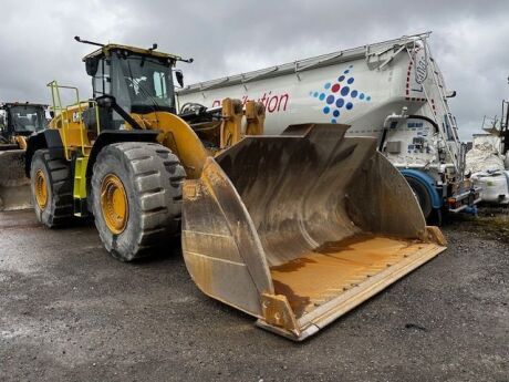 2022 CAT 982 Loading Shovel