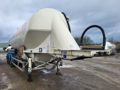 2011 Feldbinder 43³ Triaxle 3 Pot Powder Tank Trailer